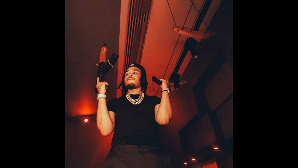 Bloodhound Q50 x VonOff1700 'Street Soulja'